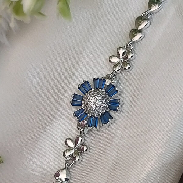 Gleaming Petals ~ Blue