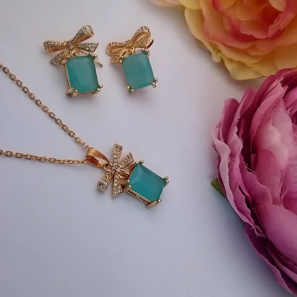 Regal Ribbon ~ Aqua - Image 2