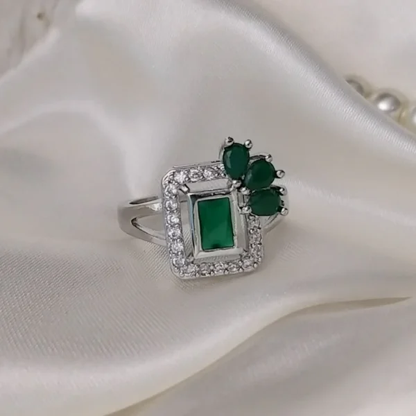 Triple Treat ~ Green - Image 3